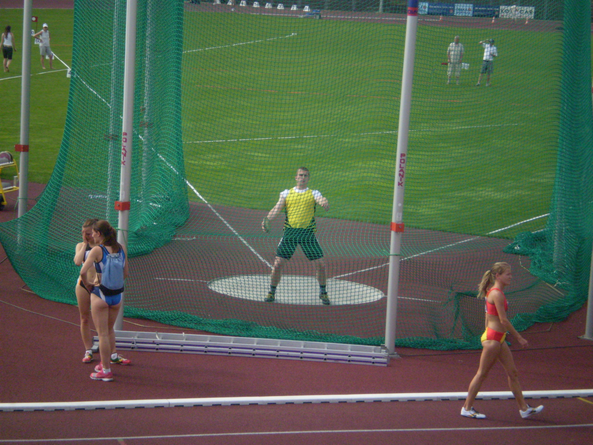 Hod diskem-Igor Gondor.JPG